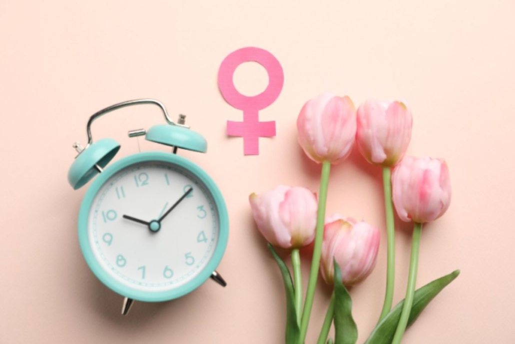 Climatério x Menopausa: Qual a diferença e quando iniciar o cuidado hormonal para ter longevidade